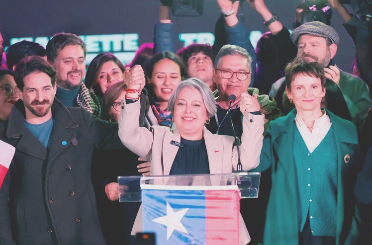 Естебан Силва: Чиле се у предизборној борби суочава с неизвесношћу